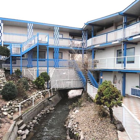 Blue Stream Motel Vernon Ngoại thất bức ảnh