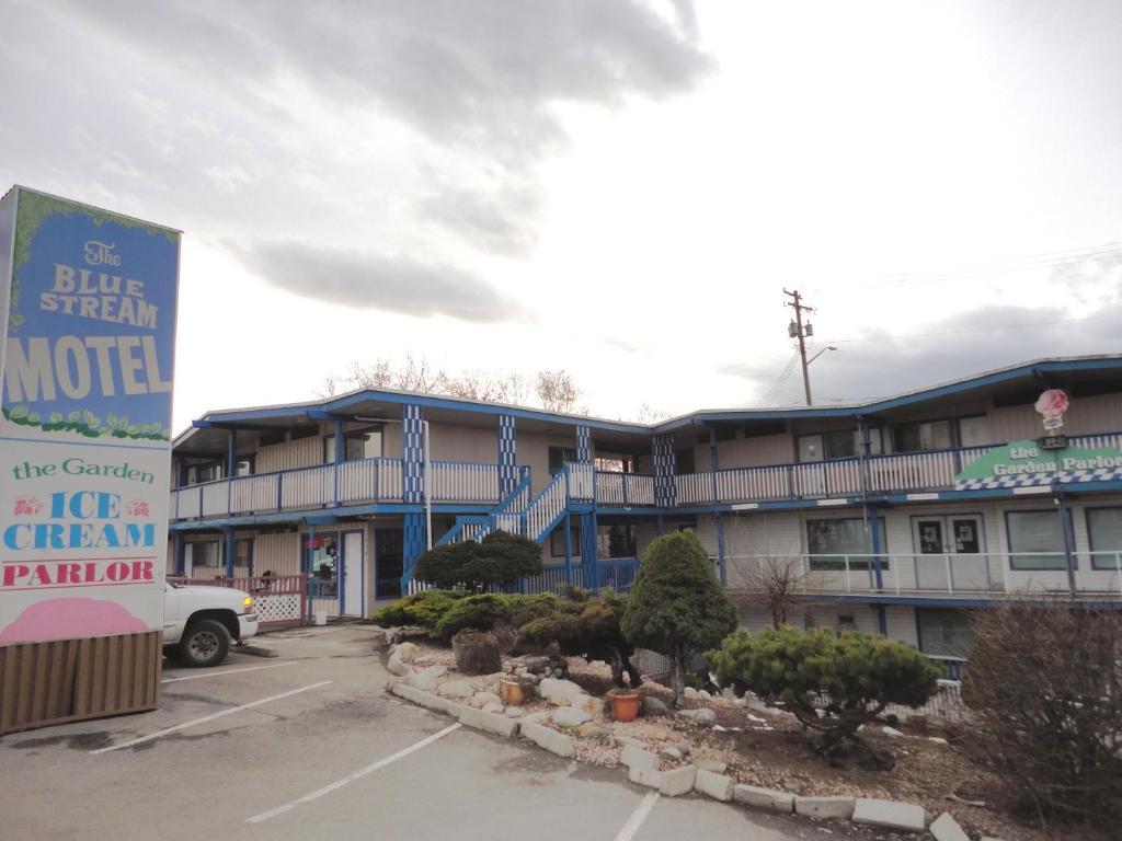 Blue Stream Motel Vernon Ngoại thất bức ảnh