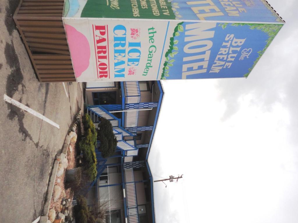 Blue Stream Motel Vernon Ngoại thất bức ảnh