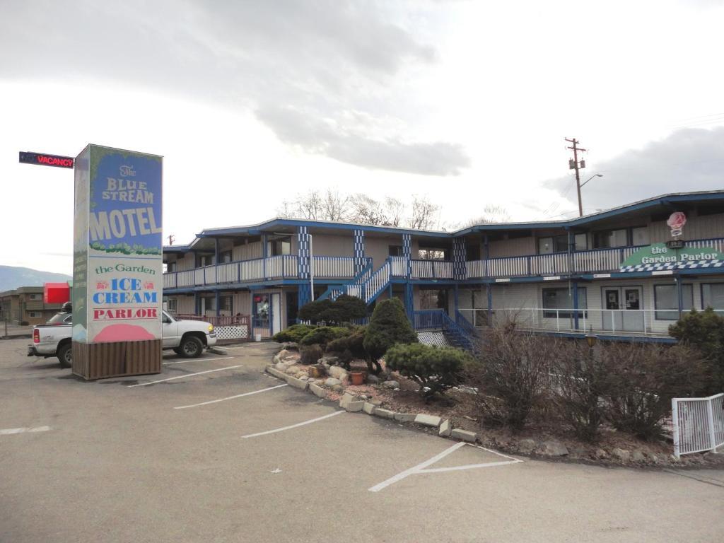 Blue Stream Motel Vernon Ngoại thất bức ảnh