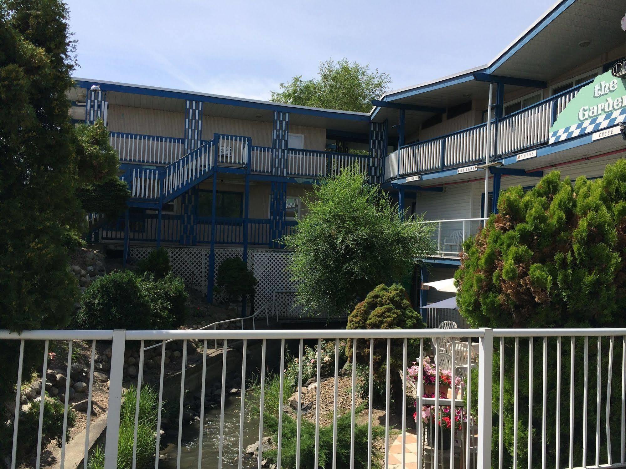 Blue Stream Motel Vernon Ngoại thất bức ảnh
